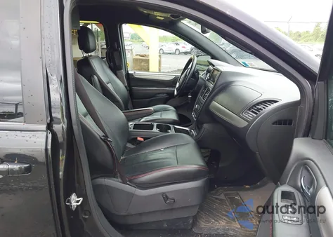2019 Dodge Grand Caravan Gt from USA, damaged, VIN 2C4RDGEG8KR747574